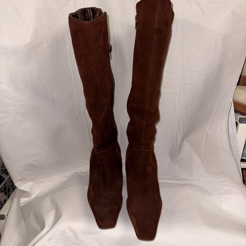 Bandolino "Macbeth" Brown Suede Knee High Kitten Heel Boots 6.5M